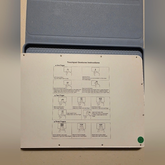 Touch Pad, Brand Unknown, NWOT, Wireless Compatible, Grey/White - Picture 11 of 12